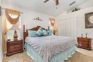 5 bedrooms, iron/ironing board, WiFi, bed sheets