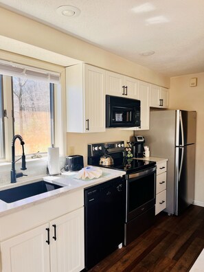 Microwave, oven, stovetop, dishwasher