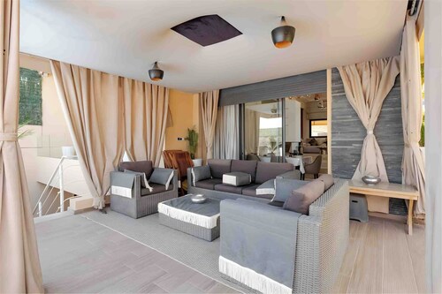 Villa Royal Marrakech with Private Pool, SPA & VIP Concierge