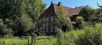 Übernachten im Zirkuswagen auf der Schafweide