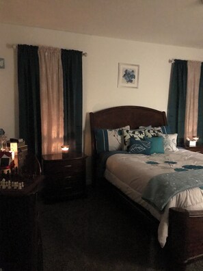 2 chambres, fer et planche à repasser, Wi-Fi, draps fournis