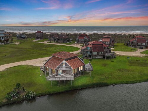 Relax poolside with the whole family or hunt shells on the beach.