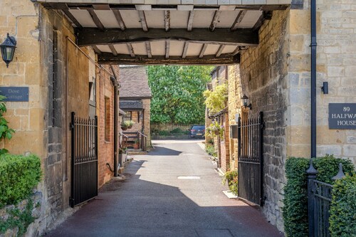 Barn Cottage, The perfect retreat near the centre of Broadway