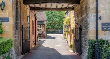 Barn Cottage, The perfect retreat near the centre of Broadway