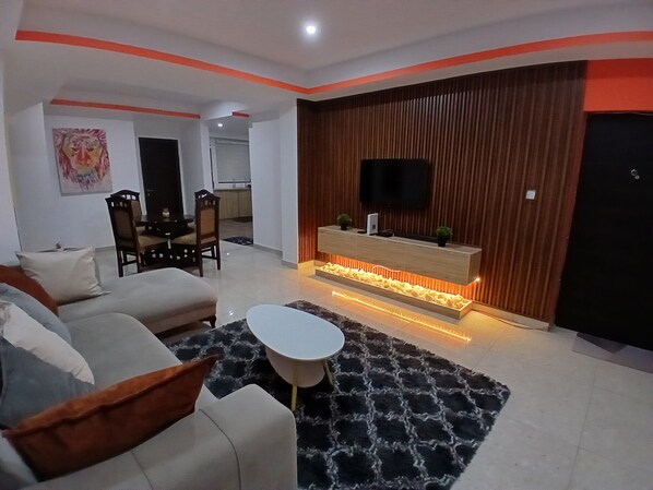 Smart TV - Comfort in Osu, Central Accra (Accra)