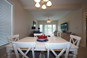 Dining - Spacious 3BR Myrtle Beach Condo | Sleeps 8 (Myrtle Beach)