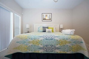 3 bedrooms, iron/ironing board, travel cot, free WiFi - Spacious 3BR Myrtle Beach Condo | Sleeps 8 (Myrtle Beach)