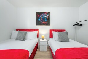 3 bedrooms, iron/ironing board, free WiFi, bed sheets