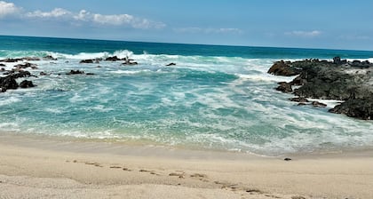 Charming 2-bedroom apartment in COL Majahua, Troncones, Mexico GRO.