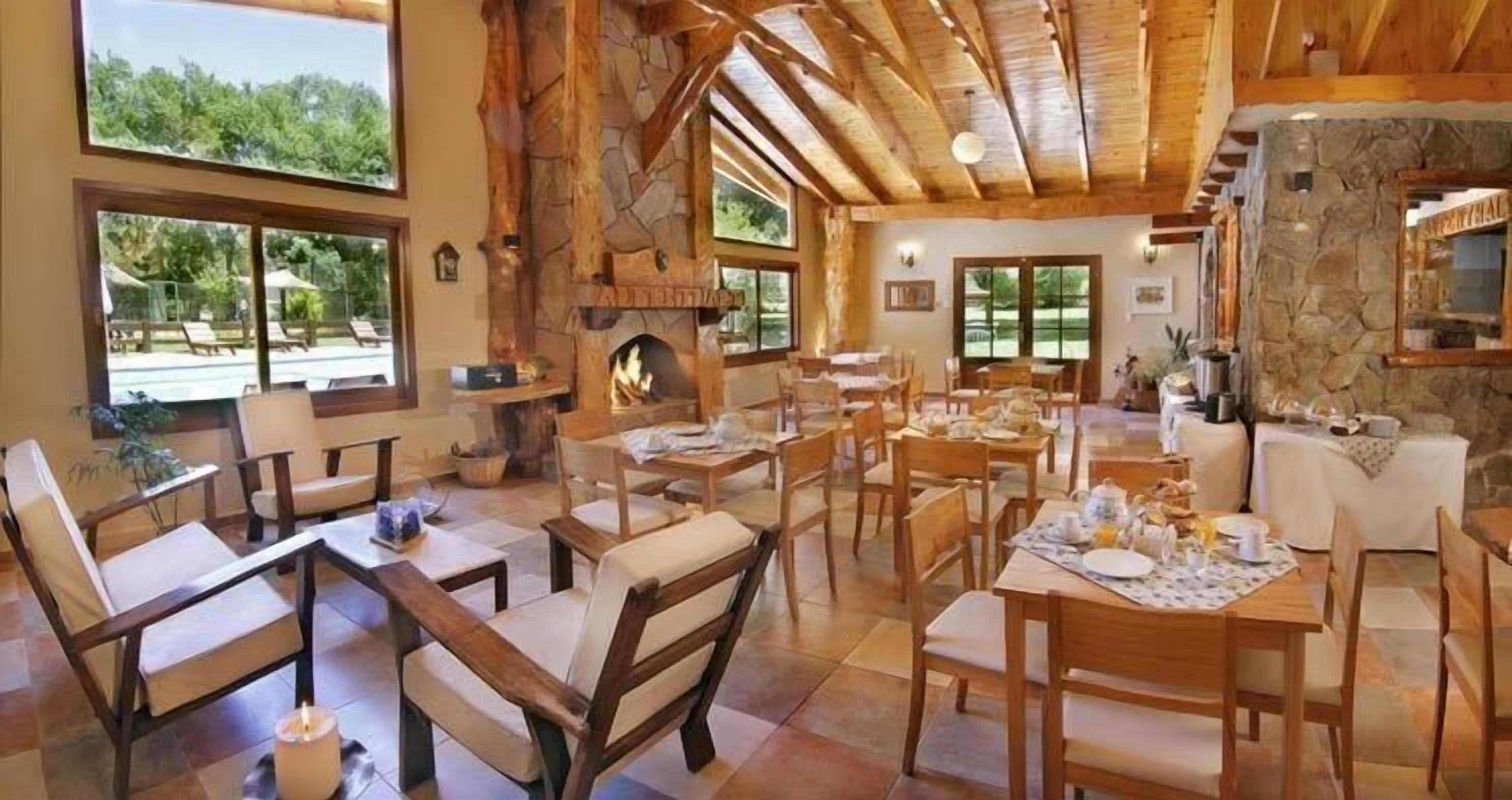 Petit déjeuner continental servi tous les jours en supplément