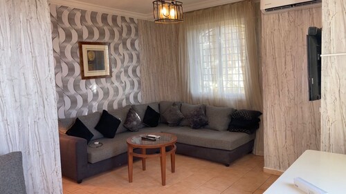 Charming 1-bedroom apartment with WiFi, AC in enchanting Amman