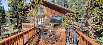 Nestled Inn - Trails, Views, Hot Tub, Skiing!