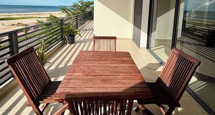 Spacious, comfortable apartment. The seaside in the city!