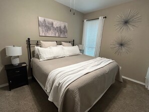 3 bedrooms, iron/ironing board, WiFi, bed sheets