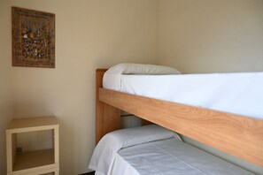 2 bedrooms, bed sheets