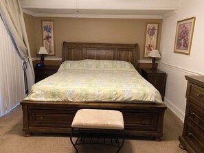 3 makuuhuonetta, silitysrauta/-lauta, Wi-Fi, vuodevaatteet