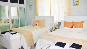 3 bedrooms, in-room safe, iron/ironing board, free WiFi