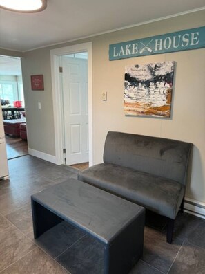 Smart TV - Unwind at Lakeside | Cozy Beach Town 2 BR, 1 BA (Muskegon)