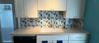 Relax in Bluffton Family Lake View Retreat 4BR 2BA