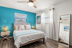 3 Schlafzimmer, Schreibtisch, Bügeleisen/Bügelbrett, kostenloses WLAN