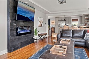 Smart TV, caminetto