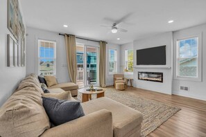 TV, fireplace, ping pong - Hot Tub, Game Room, Rooftop Deck with Bay Views (Seaside Heights)