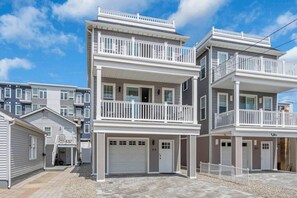 Exterior - Hot Tub, Game Room, Rooftop Deck with Bay Views (Seaside Heights)
