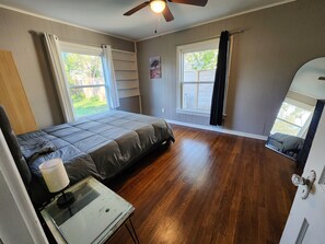 2 Schlafzimmer, Bügeleisen/Bügelbrett, kostenloses WLAN, Bettwäsche