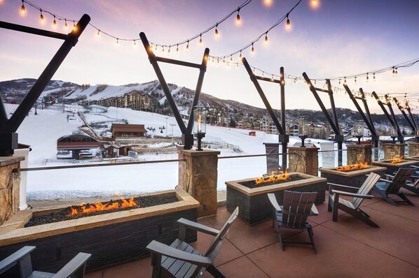 Property grounds - Amid the invigorating outdoor adventures of Colorado’s famed Steamboat Springs (Steamboat Springs)