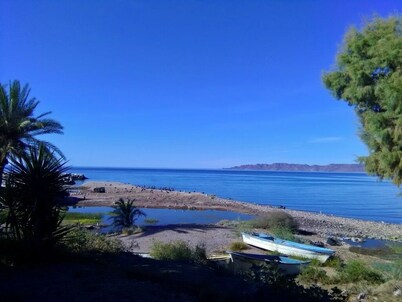 Charming 1 bedroom apt. with AC & Wifi, authentic fishing village, San Bruno BCS