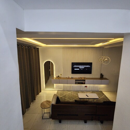 2 Bedroom Duplex for shortlet at Lekki, with 24hr power and access to Gym & pool