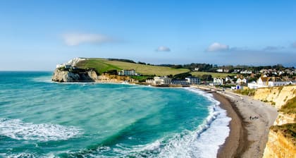 Holiday Home by UK Coast With Sea Views