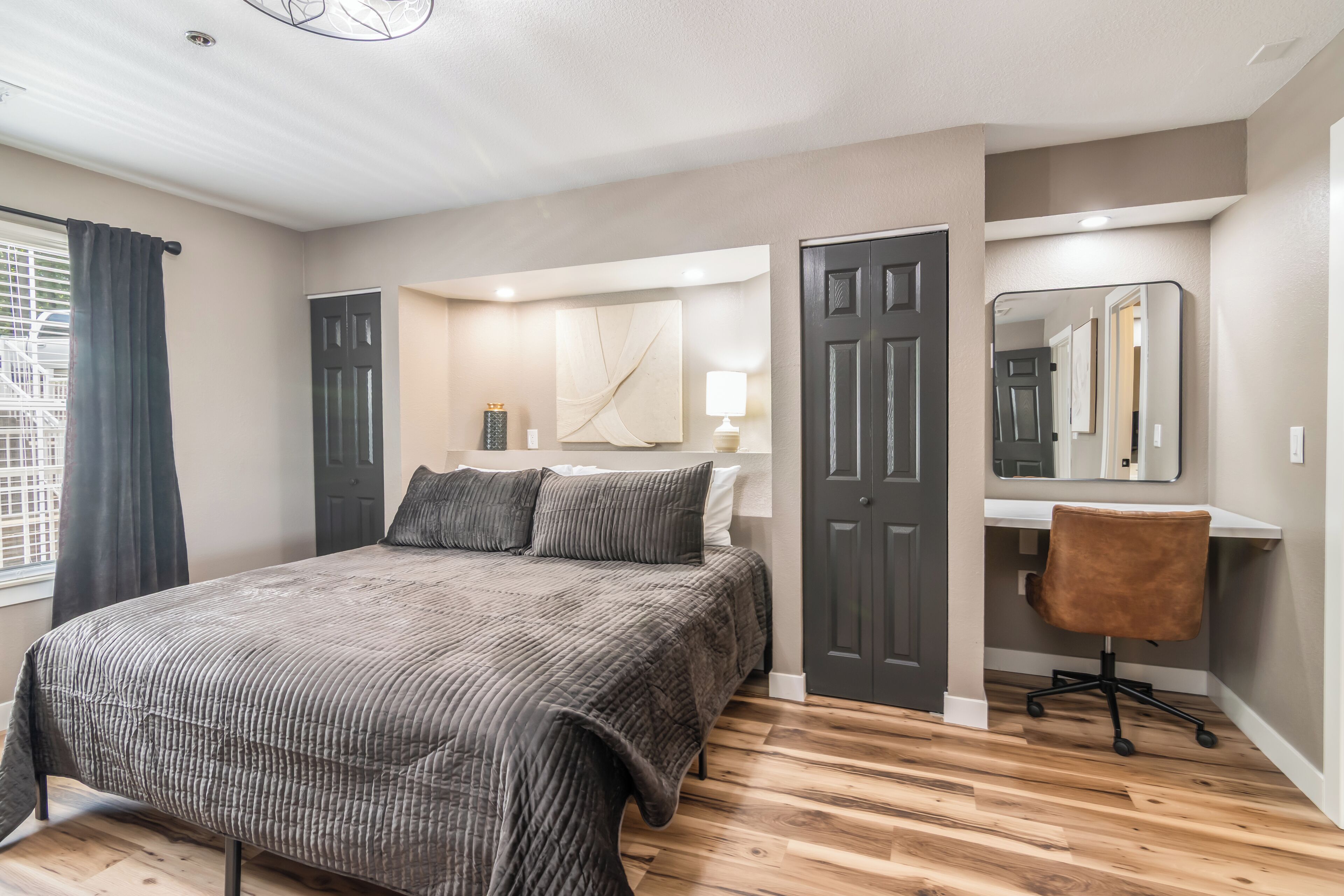 2 habitaciones, escritorio, wifi gratis y ropa de cama 