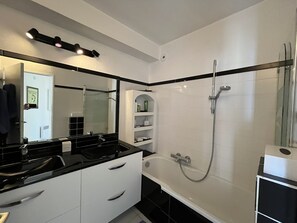 Hair dryer - Superbe vue mer,CAP HERMES, Loisirs A, 3 pièces po (Fréjus)