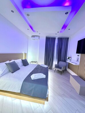 2 bedrooms, WiFi, bed sheets - SUITE56ROMA - Elegance and Comfort at 5 Minutes from Termini and Santa Maria Maggiore. (Roma)