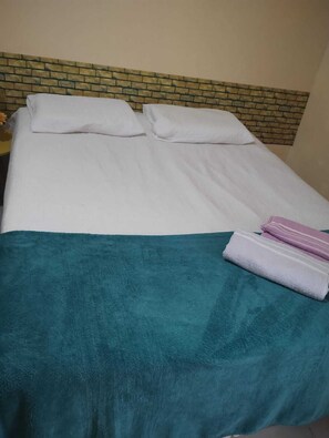 2 habitaciones, wifi y ropa de cama 