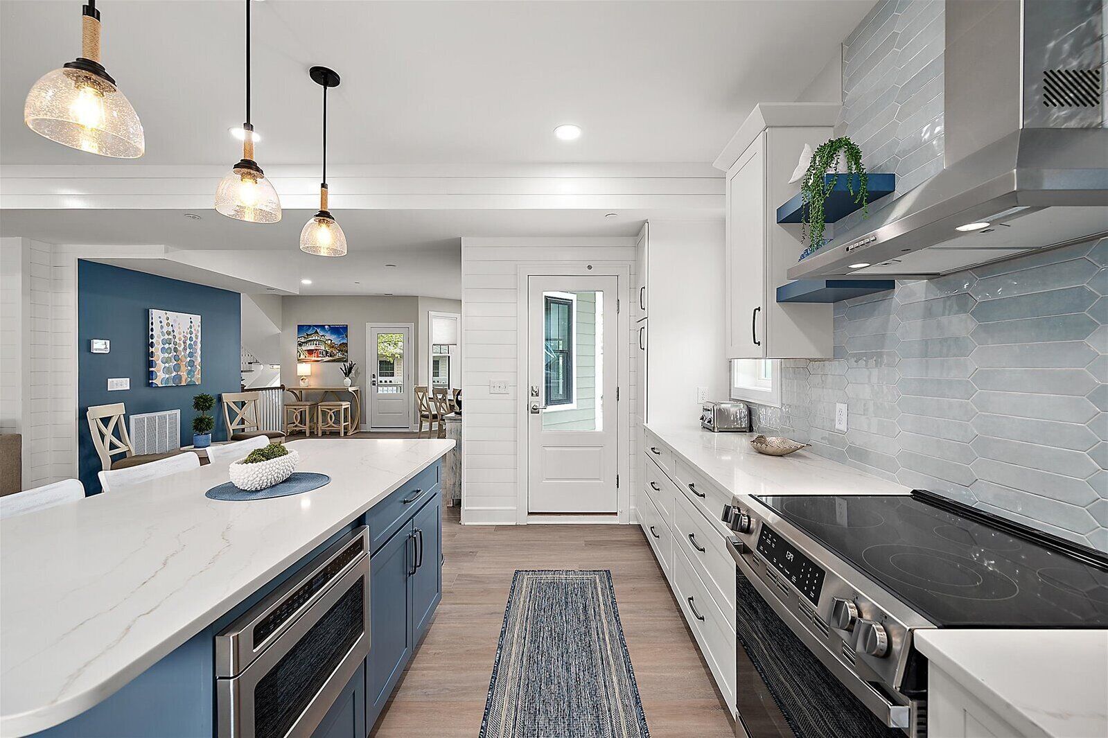 冰箱、微波炉、烤箱、炉灶