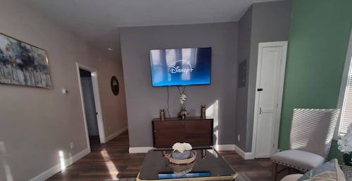 The Primo-Suite at Lower Atwells Ave 2B Apt P