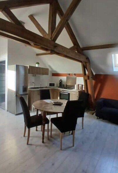 Whole house: accommodation - Larouillies, France