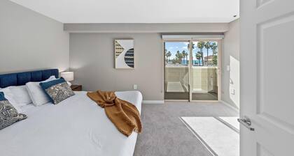 Beryl Breeze Rooftop Pool Ocean View Cozy 2BR 1 Block to Beach