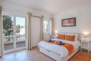 Bügeleisen/Bügelbrett, kostenloses WLAN, Bettwäsche