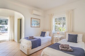 Strykejern/-brett, wi-fi (inkludert) og sengetøy