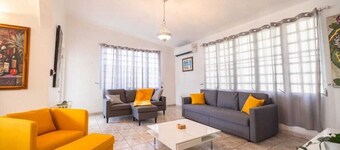 Villa Campiña Family Home Scenic Mountain Views