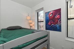 3 bedrooms, iron/ironing board, travel cot, free WiFi