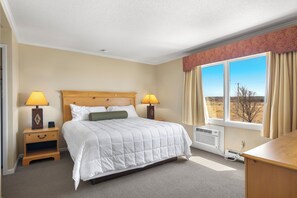 3 soverom, strykejern/-brett, wi-fi og sengetøy