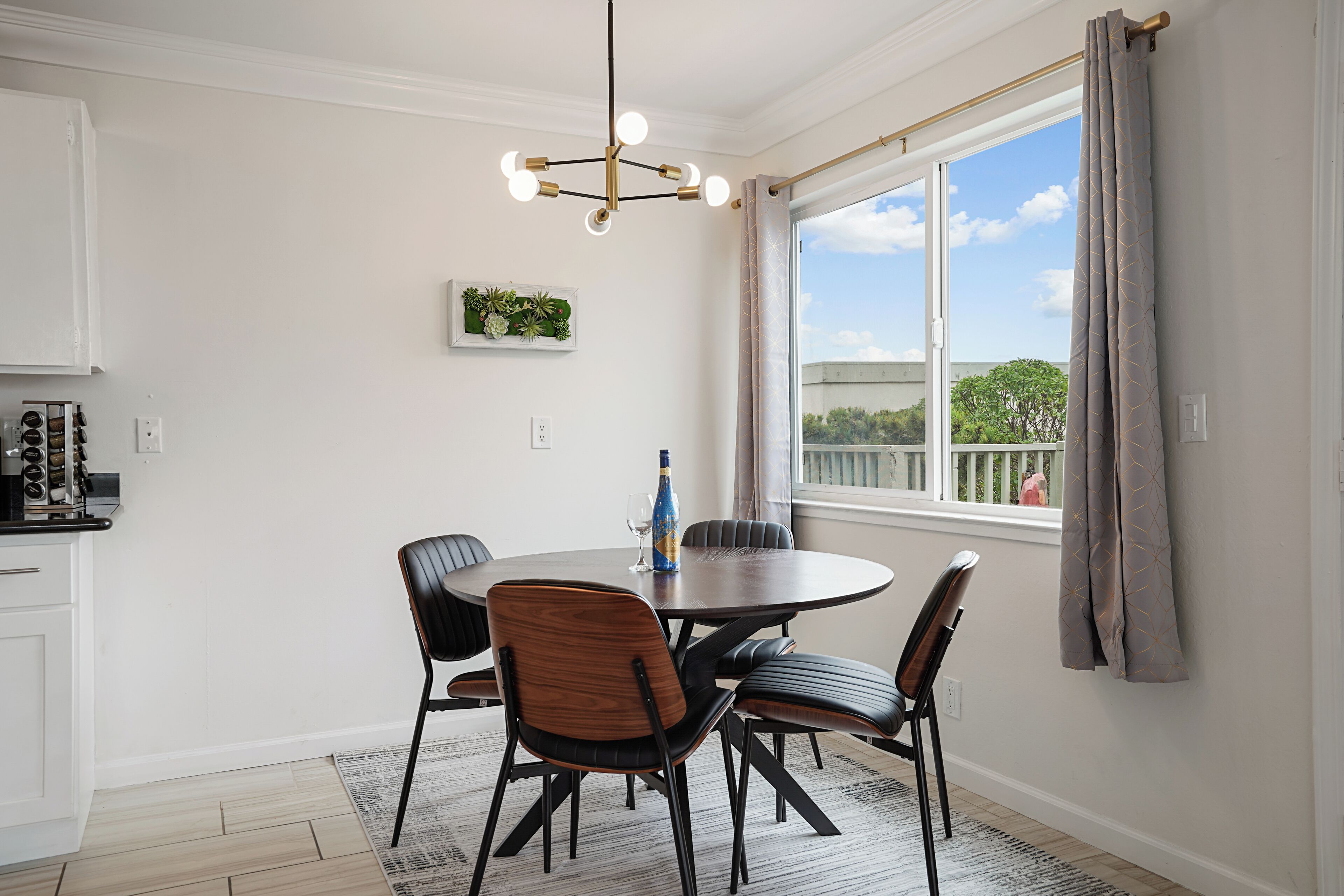 Appartement Familial, 2 chambres, cuisine, vue montagne | Salle à manger