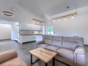 TV - Villa Zoia by Interhome (Umag)