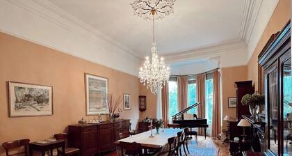 5 Bedroom âChĂąteau Kolorâ in Penshurst, Western District Victoria near Dunkeld