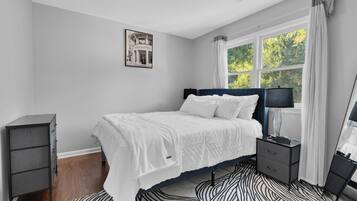 3 chambres, bureau, fer et planche à repasser, Wi-Fi gratuit