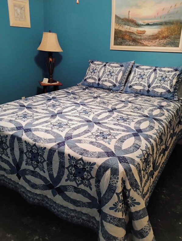 1 bedroom, desk, iron/ironing board, free WiFi